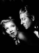 Jean Gabin et Marlene Dietrich, Martin Roumagnac (Collection Christophel) - Muzeo.com